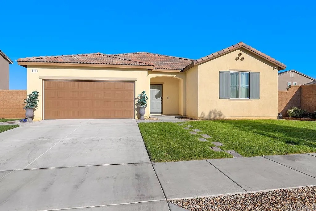 914 Haviture Way